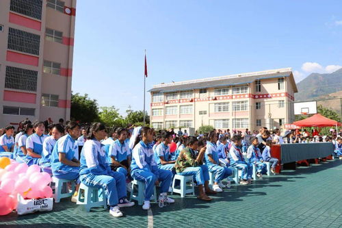 送温暖，助成长——中共怒江州文化和旅游局党支部赴特殊教育学校开展助残日活动